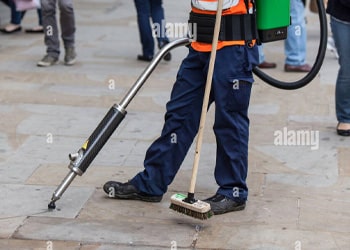 Pavement & Sidewalk Gum Removal